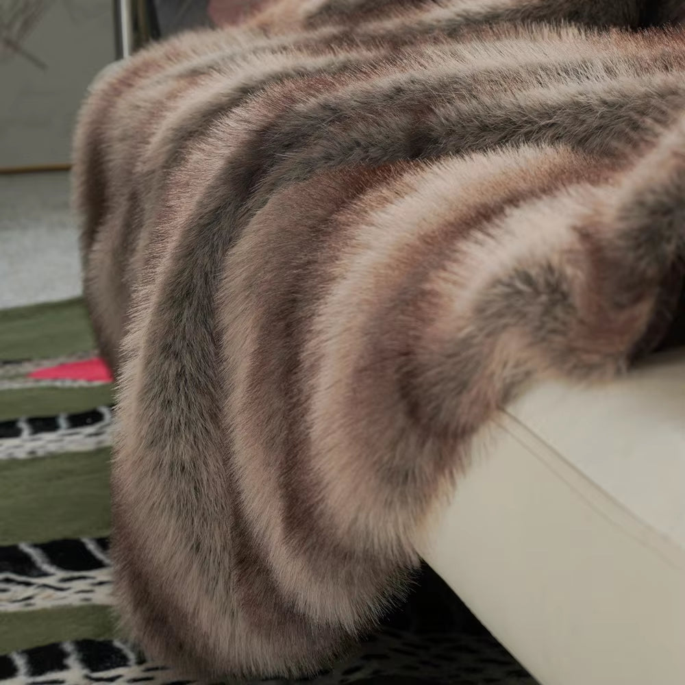 High-End Faux Fur Blanket - Elegant Plaid Design for Beds and Sofas