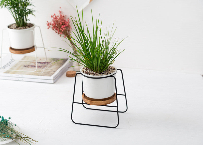 Geometric Ceramic Planter Set with Bamboo Stand and Iron Frame