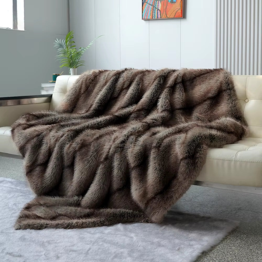 High-End Faux Fur Blanket - Elegant Plaid Design for Beds and Sofas