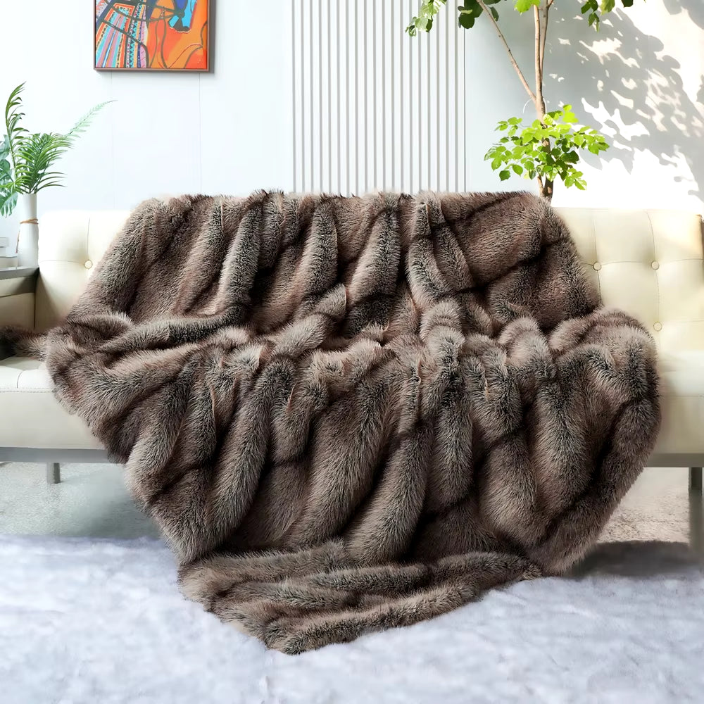 High-End Faux Fur Blanket - Elegant Plaid Design for Beds and Sofas