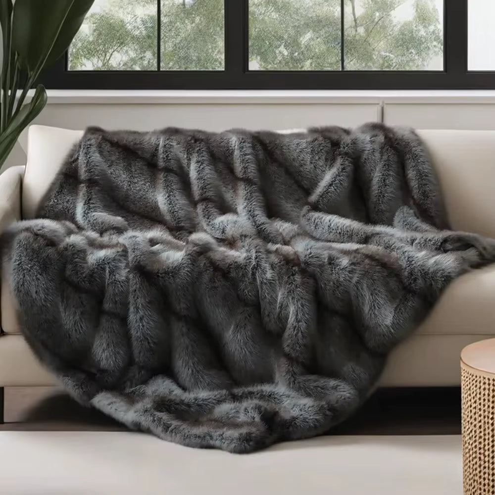 High-End Faux Fur Blanket - Elegant Plaid Design for Beds and Sofas